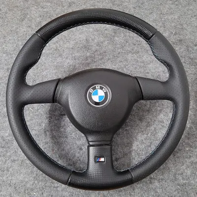 Profesjonalne obszywanie kierownic skórą